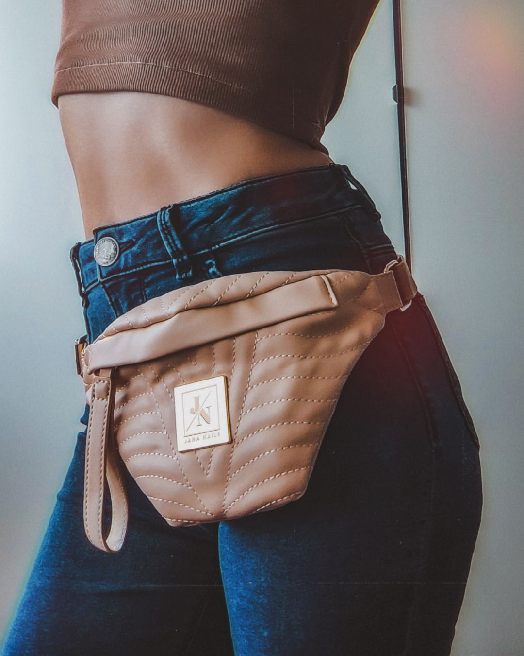 Sac ceinture JN avec logo doré