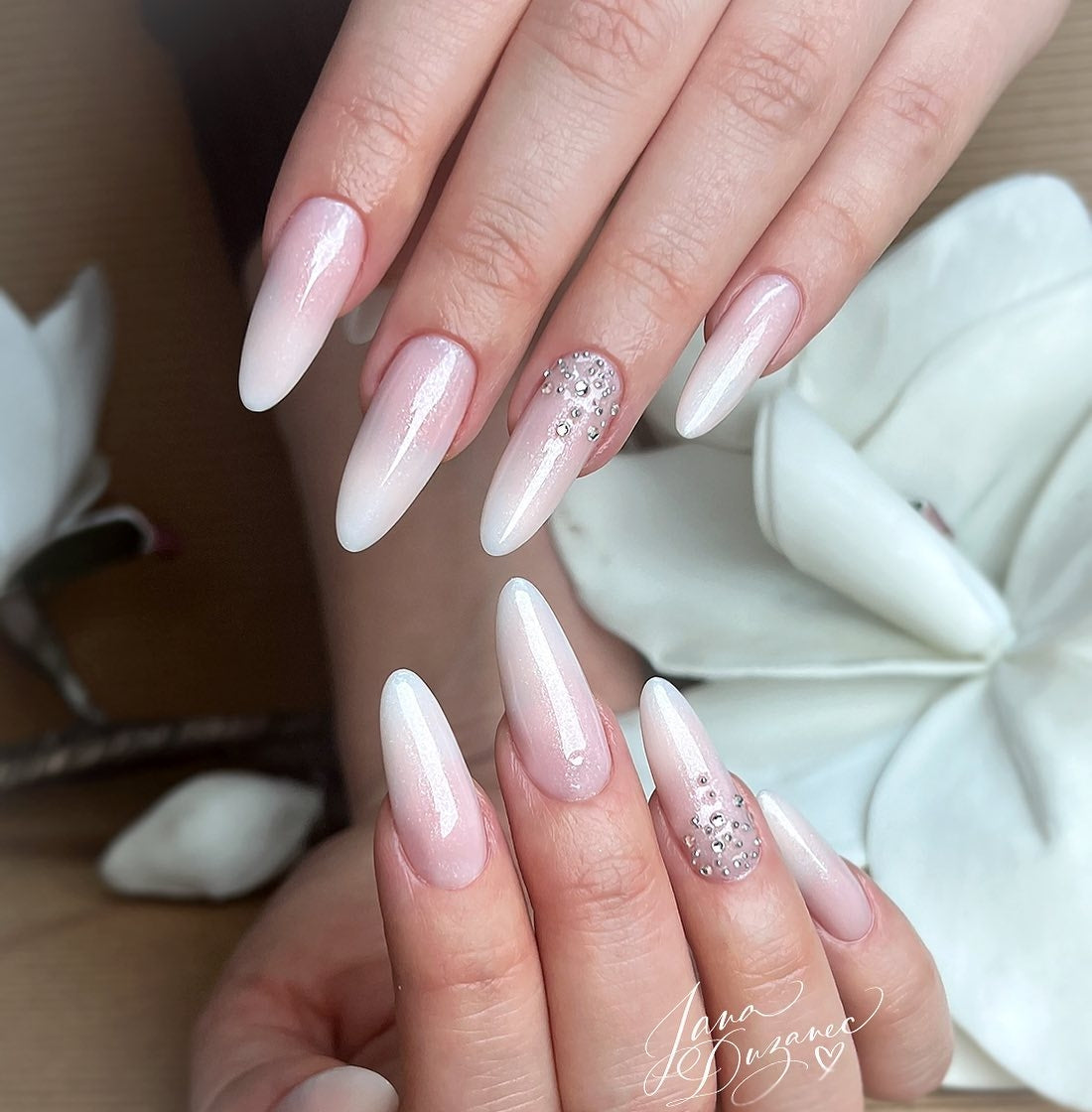 Gel polish W1 Forever White avec pinceau fin - 10 ml