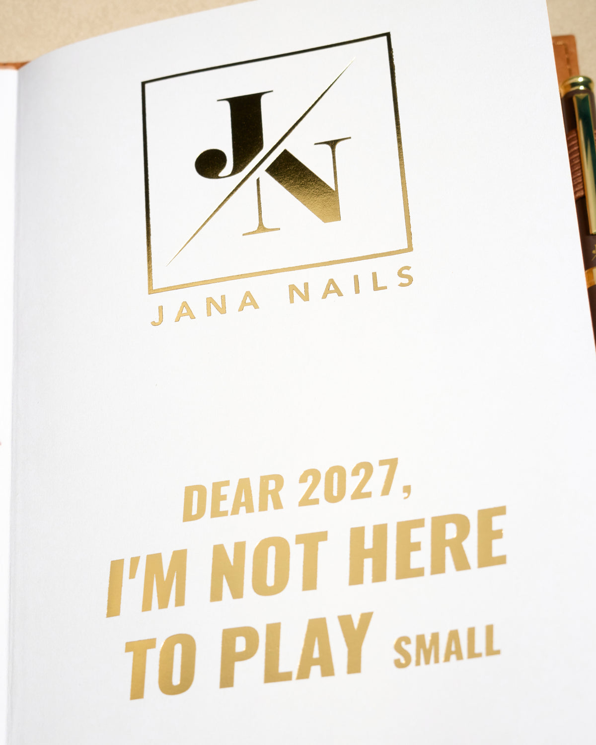 Agenda JN 2027 ÉDITION LIMITÉE – Inclus un stylo et un porte-clés offerts