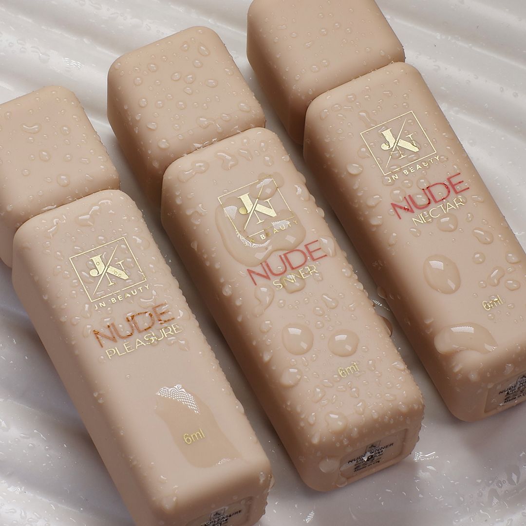 Nude Pleasure lip gloss - 6 ml
