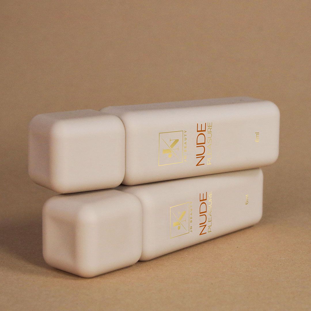 Nude Pleasure lip gloss - 6 ml