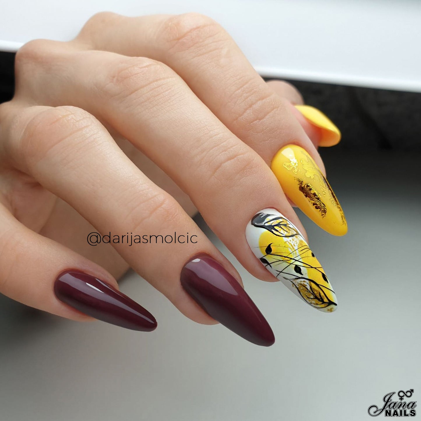 Genie in a bottle #staytuned - 5ml