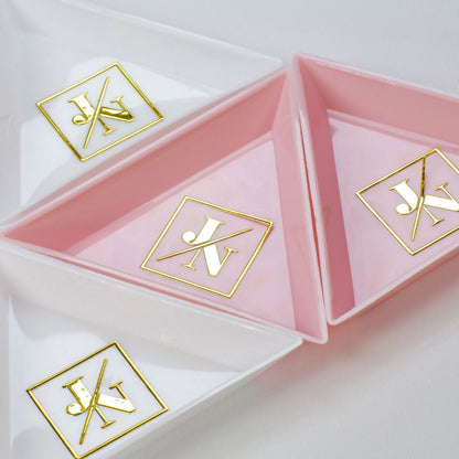 Mini plateau triangulaire en rose